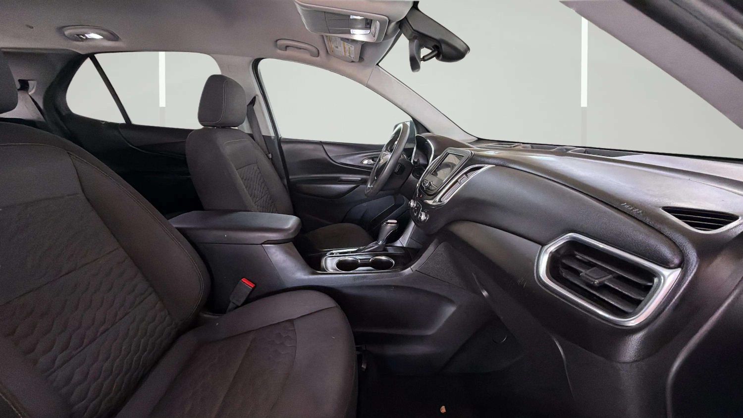 2020 Chevrolet Equinox LT - Photo 15