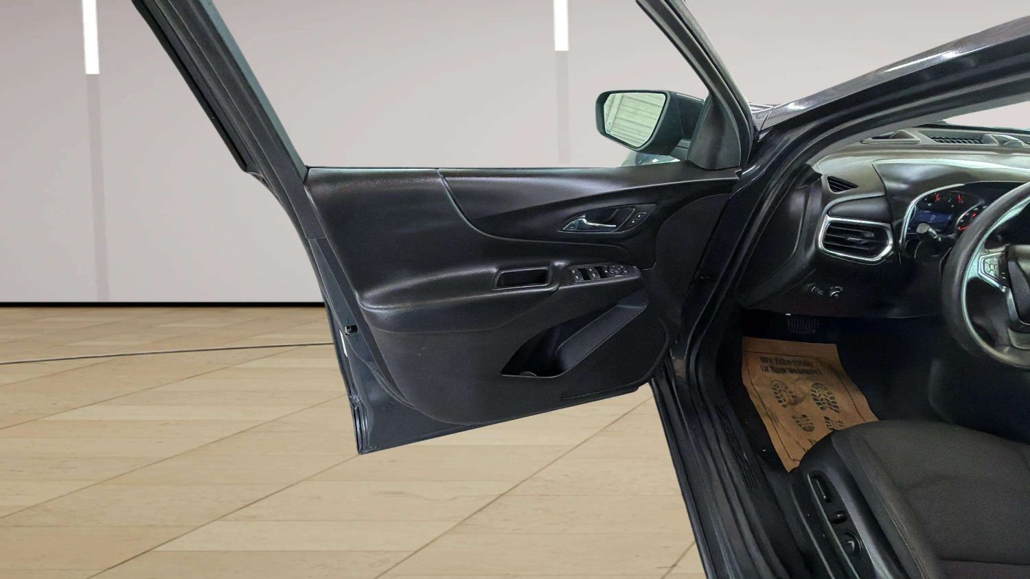 2020 Chevrolet Equinox LT - Photo 13