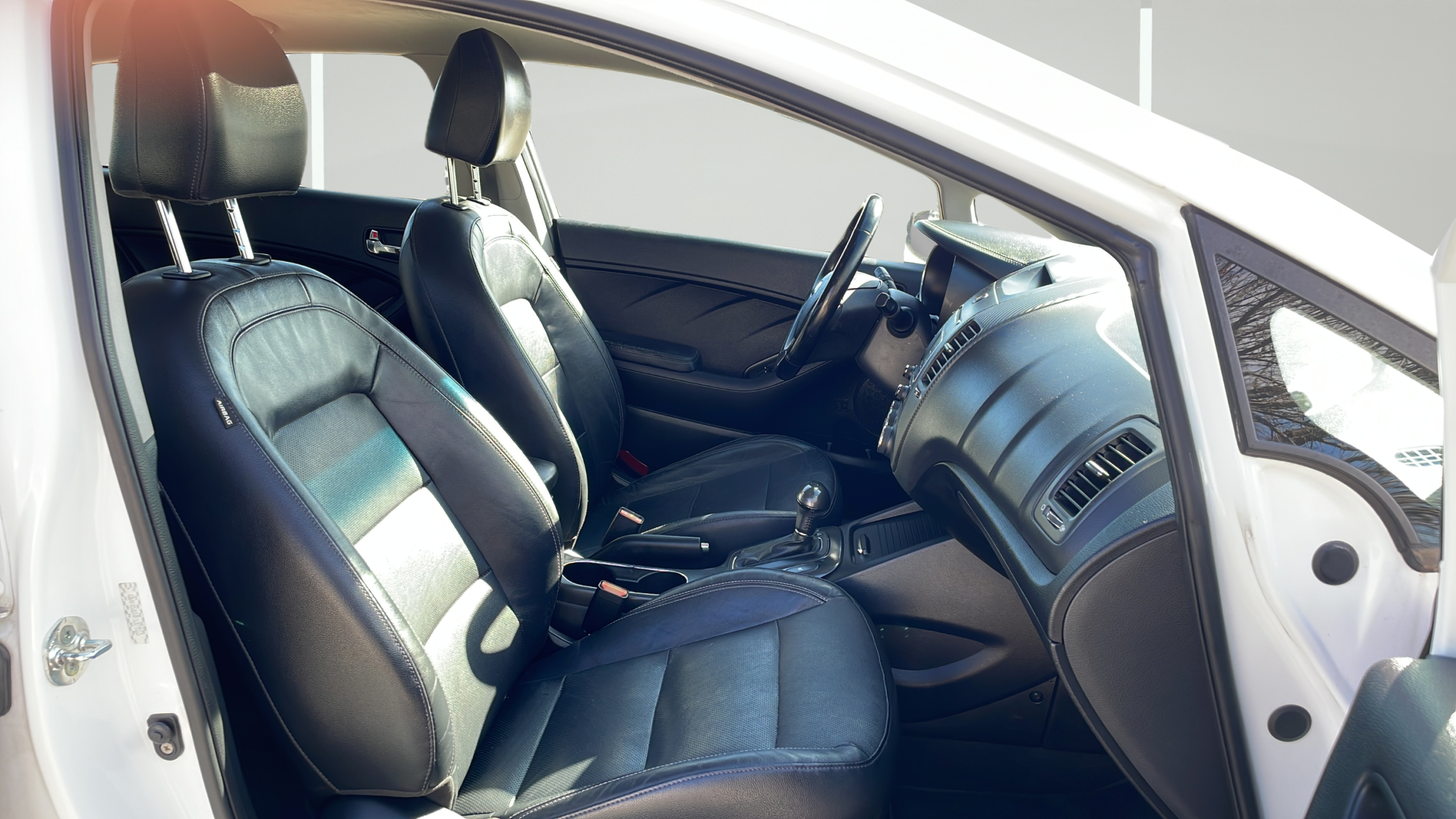 2015 Kia Forte5 EX - Photo 15