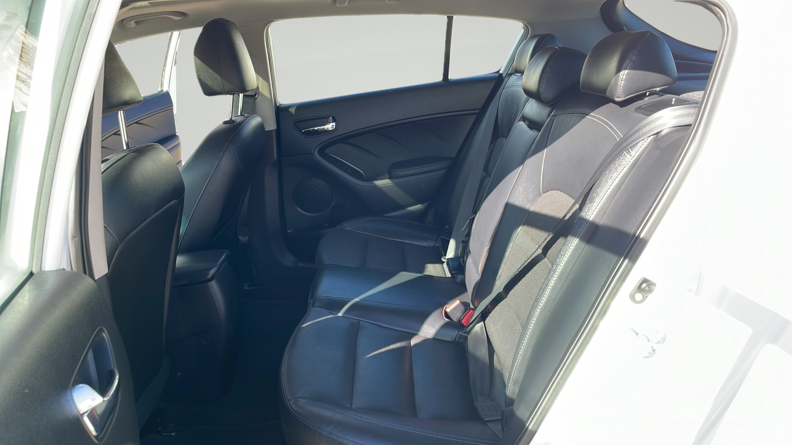 2015 Kia Forte5 EX - Photo 14