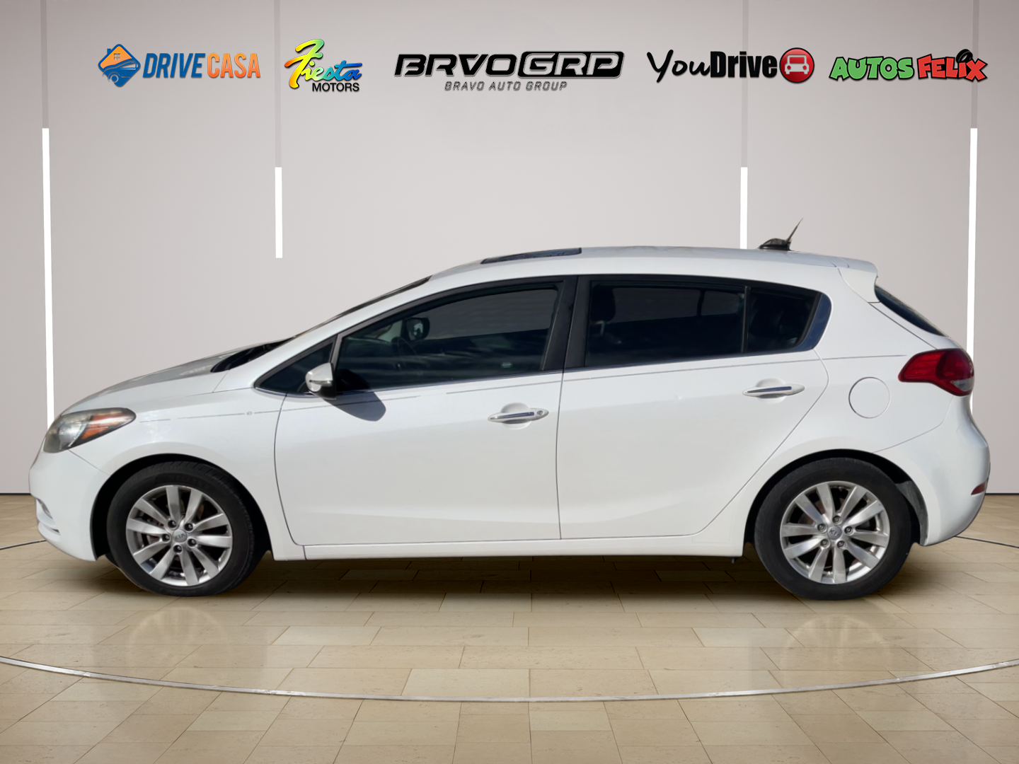2015 Kia Forte5 EX - Photo 2