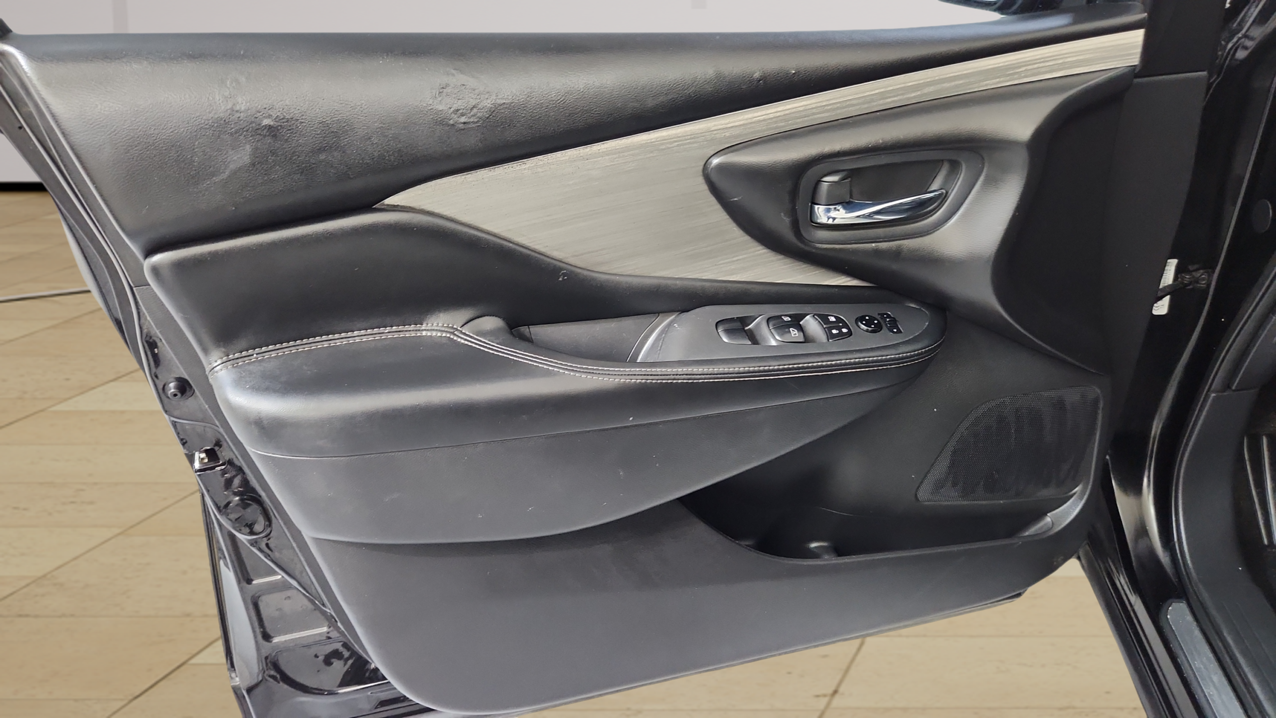 2017 Nissan Murano SV - Photo 13
