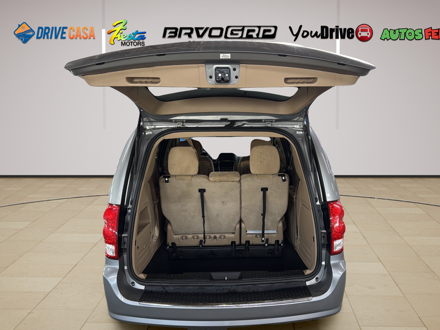 2016 Dodge Grand Caravan SE - Photo 16